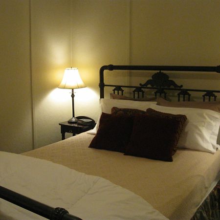 The Forest Queen Hotel Крестед Бют Екстериор снимка