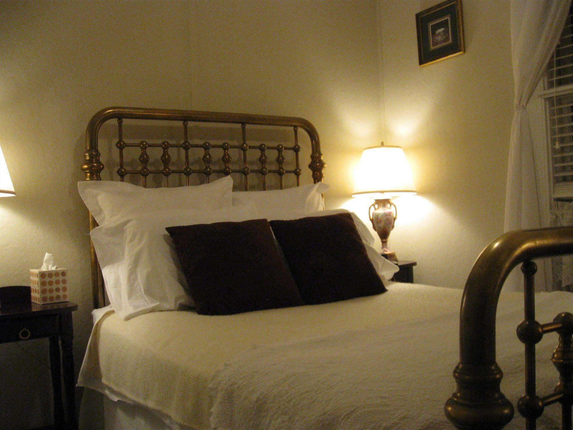 The Forest Queen Hotel Крестед Бют Екстериор снимка
