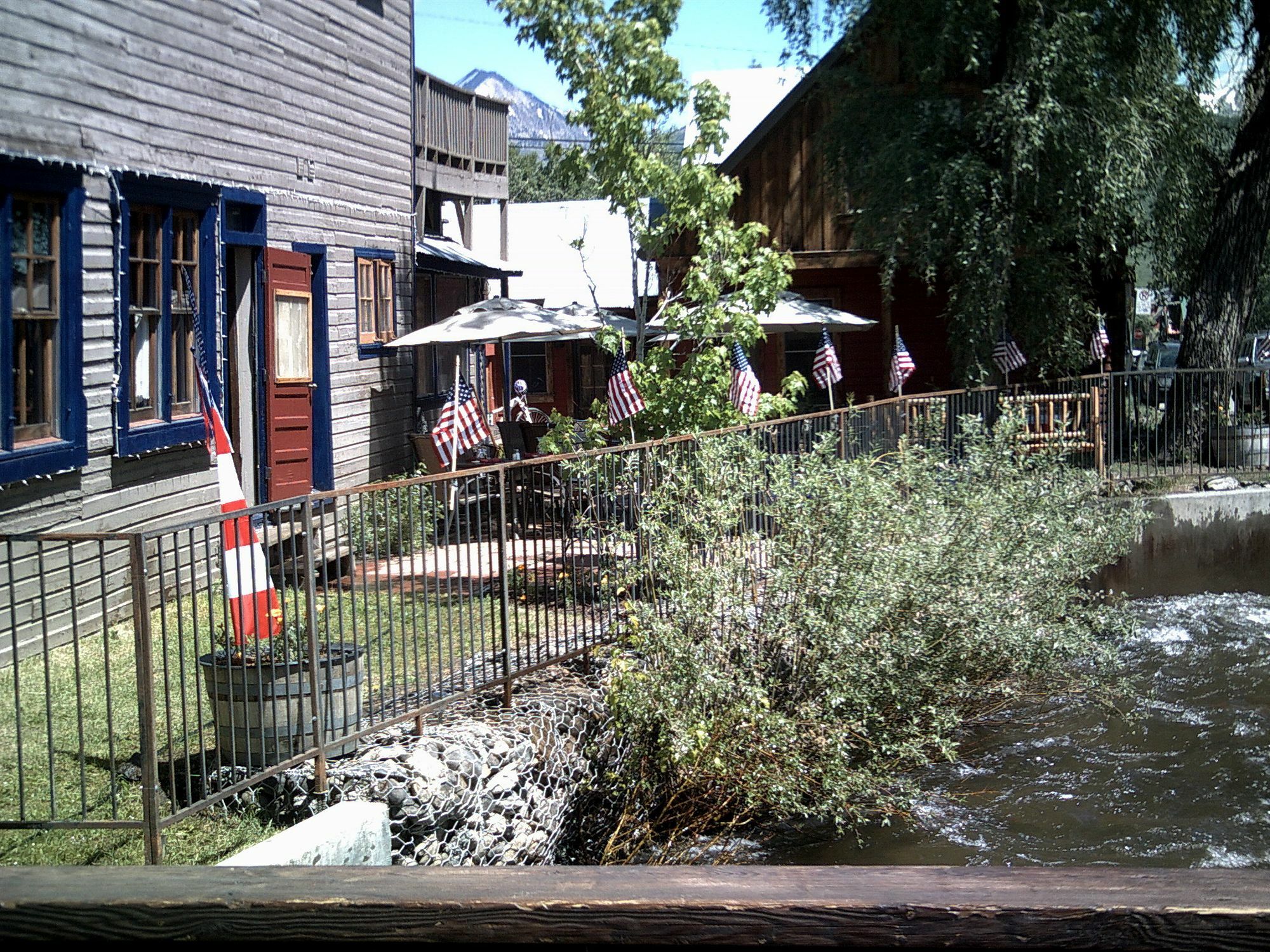 The Forest Queen Hotel Крестед Бют Екстериор снимка